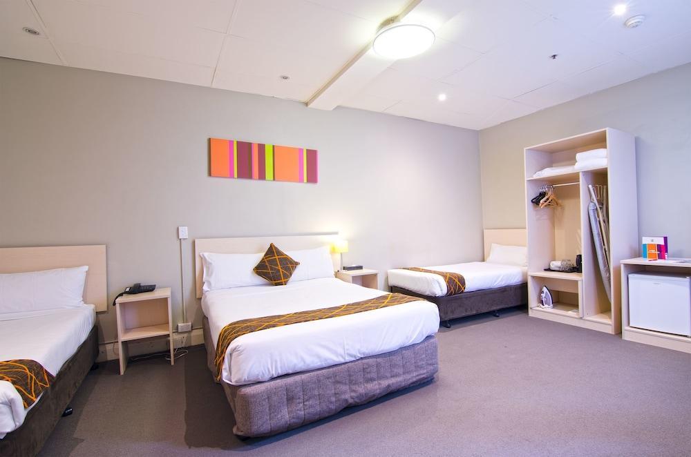 Ibis Styles Kingsgate Hotel Melbourne Exterior photo